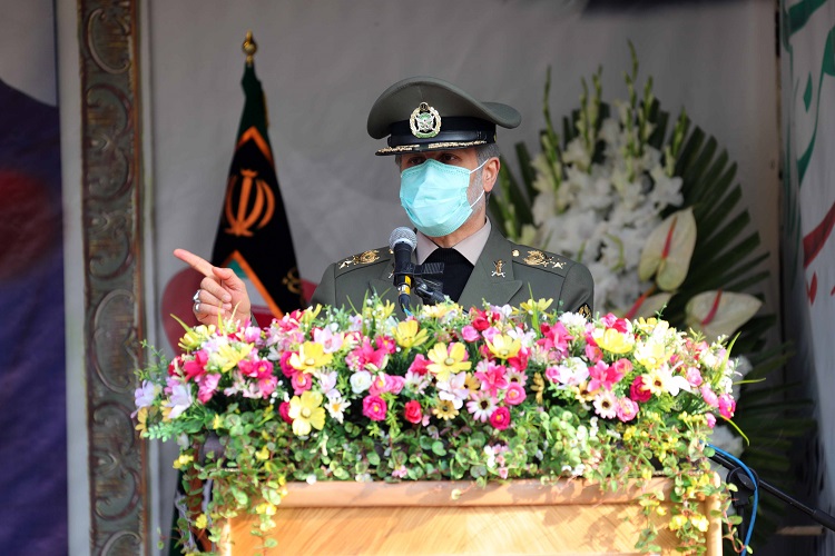 برگزاری مراسم تشییع و خاکسپاری پیکر شهید فخری&zwnj;زاده / وزیر دفاع: هیچ ترور و جنایتی بی&zwnj;پاسخ نمی&zwnj;ماند