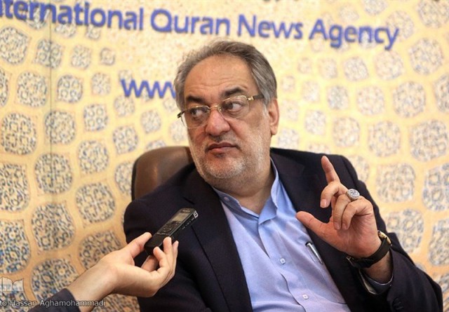 ارسالی //پیگیر نصب تابلوی معابر بنام پیشکسوتان قرآنی برای ایام دهه فجر/ نامگذاری خیابانی بنام «عبدالباسط عبدالصمد» در دستور کار