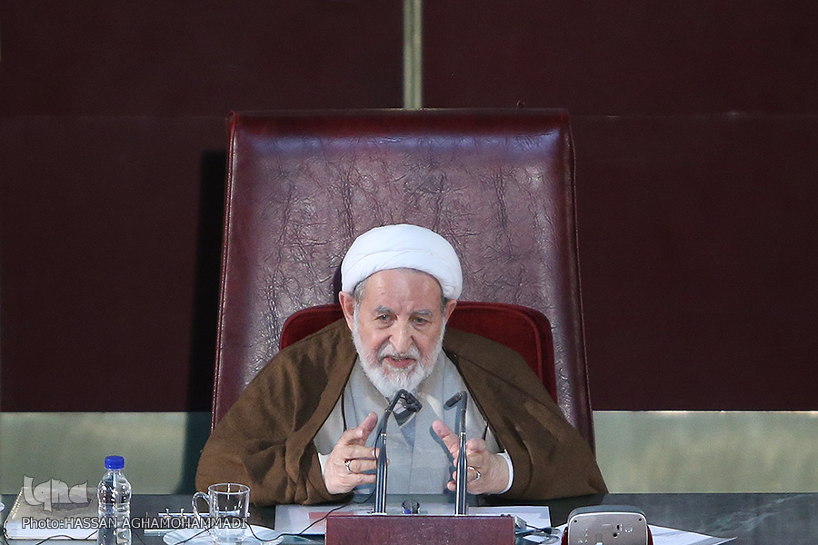 نگاهی به زندگینامه و خدمات علمی آیتالله محمد یزدی نگاهی به زندگینامه و خدمات علمی آیتالله محمد یزدی