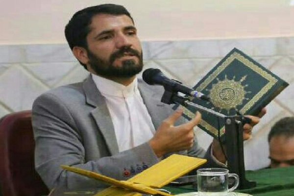 فناوری تولید محصولات تبلیغی را در عرصه قرآنی نداریم / وجود نگاه دولتی به مؤسسات قرآنی