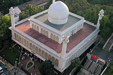 آموزش مثنویخوانی در مساجد و مدارس اسلامی چین آموزش مثنویخوانی در مساجد و مدارس اسلامی چین