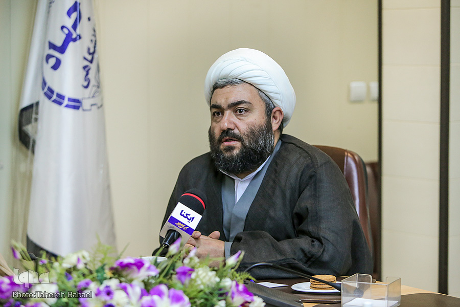 مسیر قانونی برای خدمت جهادگران تعریف شود / فعالیت مدافعان سلامت در 200 محله