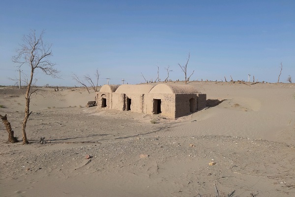 ارسالی/مؤسسه قرآنی روستای شاهرخآباد کرمان در کش و قوس خلأ قانونی عوارض ساخت مؤسسات + سند