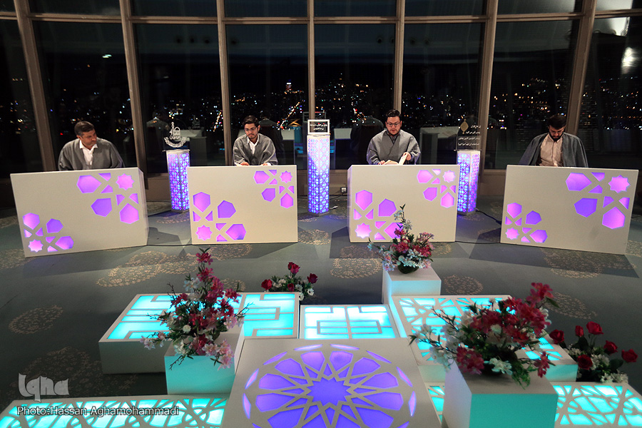 حلاوت جزخوانی قرآن در فراز آسمان / شبی با برنامه&zwnj;ای از جنس نور