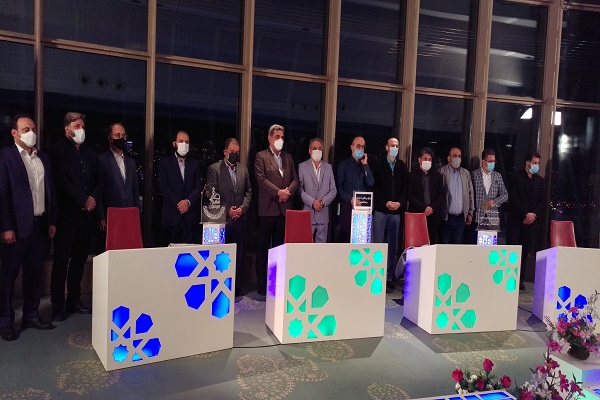 ارسال نشود/ قول قرآنی شهردار تهران بر فراز برج میلاد/ امید به افتتاح خانه قرآنیان در ماه رمضان ارسال نشود/ قول قرآنی شهردار تهران بر فراز برج میلاد/ امید به افتتاح خانه قرآنیان در ماه رمضان