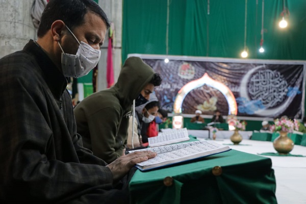 برگزاری حلقههای رمضانی تلاوت قرآن در کشمیر + عکس برگزاری حلقههای رمضانی تلاوت قرآن در کشمیر + عکس