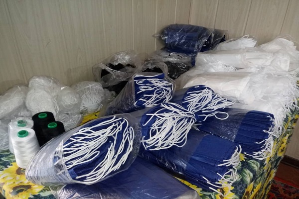 فعالیت&zwnj;های بانوی جهادگر از دفاع مقدس تا کرونا / تلاش برای رفع نیازهای بهداشتی و معیشتی جامعه