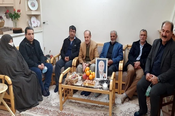 دیدار جمعی از اعضای دفتر مرکزی مهد قرآن با خانواده مرحوم پرویز حاجی&zwnj;حسنی