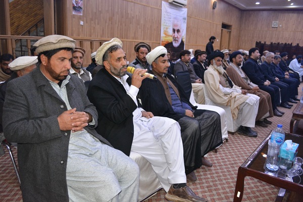 شهید سلیمانی نه تنها بر سرزمینها بلکه بر دلهای همه مسلمانان سرداری می کرد شهید سلیمانی نه تنها بر سرزمینها بلکه بر دلهای همه مسلمانان سرداری می کرد