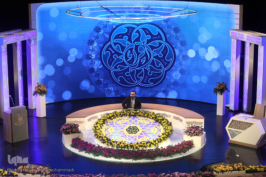 آغاز رقابت دعاخوانان در مسابقات سراسری قرآن