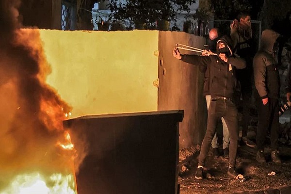 تقدیر گروههای فلسطینی از انتفاضه شبانه اهالی برقه نابلس مقابل ارتش صهیونیستی/آماده تقدیر گروههای فلسطینی از انتفاضه شبانه اهالی برقه نابلس مقابل ارتش صهیونیستی/آماده