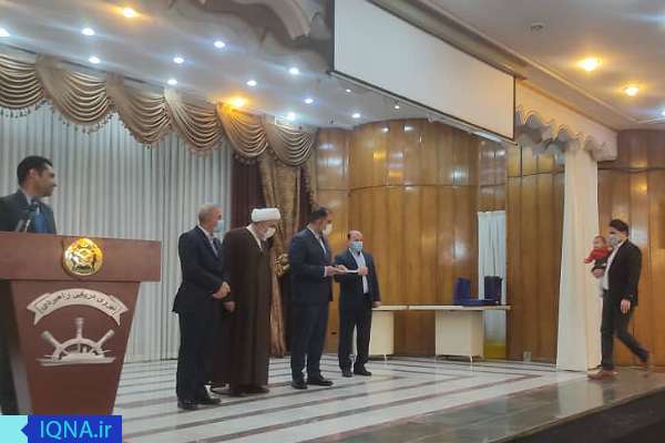 حسن معاشرت و مصاحبت سبب استحکام و دوام محبت در خانواده میشود حسن معاشرت و مصاحبت سبب استحکام و دوام محبت در خانواده میشود