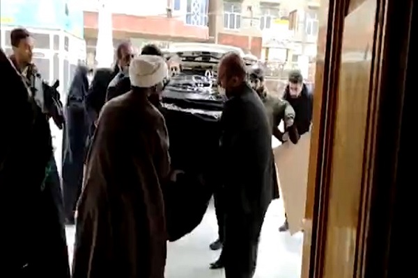 پیکر آیت الله صافی گلپایگانی وارد شهر نجف اشرف شد/آماده پیکر آیت الله صافی گلپایگانی وارد شهر نجف اشرف شد/آماده