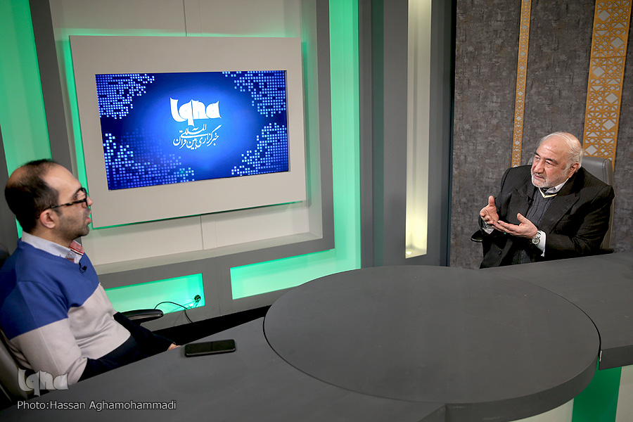 جواد منصوری