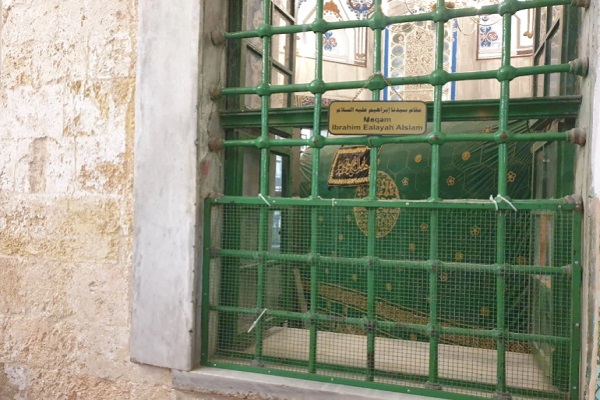 مسجد ابراهیمی در الخلیل مدفن پیامبران مسجد ابراهیمی در الخلیل مدفن پیامبران