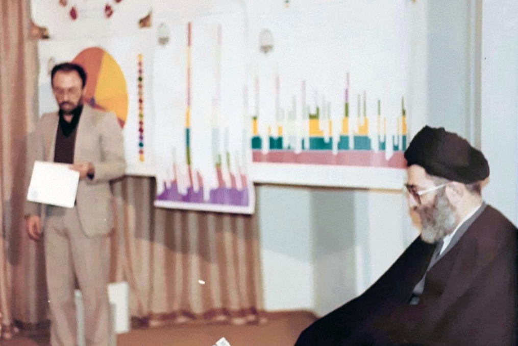 انتشار تصاویری از دیدار با آیت&zwnj;الله خامنه&zwnj;ای در نخستین سالروز تأسیس رادیو قرآن