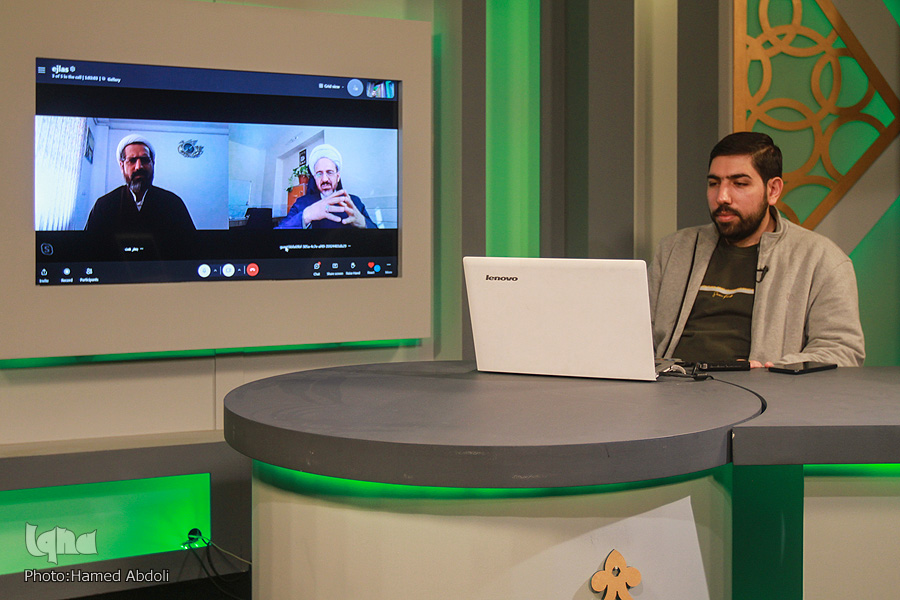 دیدگاه مقام معظم رهبری درباره غنا/ تشخیص موسیقی حرام بر عهده مکلف است یا فقیه + فیلم دیدگاه مقام معظم رهبری درباره غنا/ تشخیص موسیقی حرام بر عهده مکلف است یا فقیه + فیلم