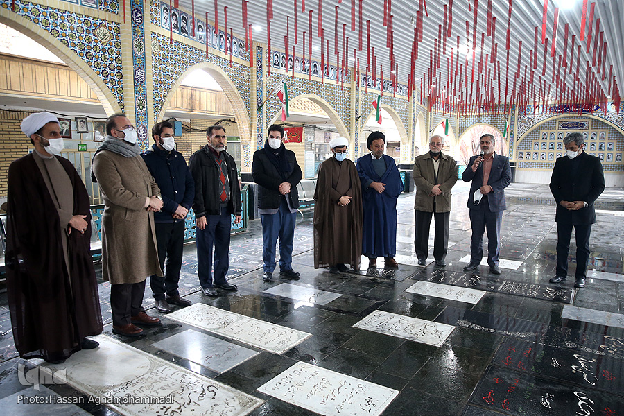 کاروان قرآنی انقلاب در ساوه آغاز کاروان قرآنی انقلاب / استشمام عطر قرآن در شهر صنعتی ساوه