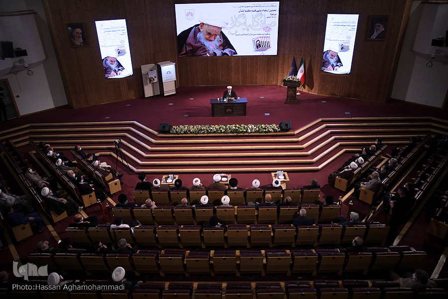 یقین به مهدویت با خواندن 1300 روایت