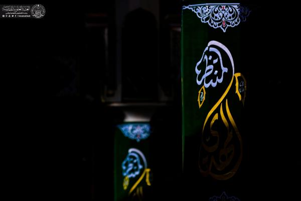 اهتزاز پرچم &laquo;یا قائم آل محمد&raquo; بر فراز گنبد حرم علوی + عکس