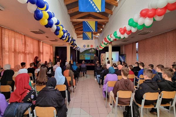 جشنواره &laquo;با قلم تا استقلال&raquo; در سارایوو + فیلم و عکس