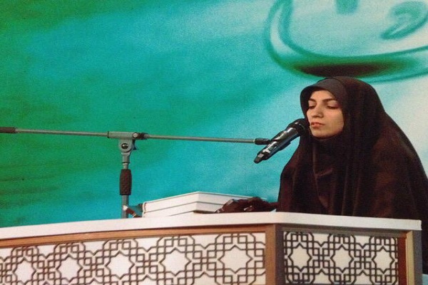 طاهره نائبی موحد، حافظ کل قرآن و نماینده ایران در سی و هشتمین دوره مسابقات بین المللی قرآن طاهره نائبی موحد، حافظ کل قرآن و نماینده ایران در سی و هشتمین دوره مسابقات بین المللی قرآن