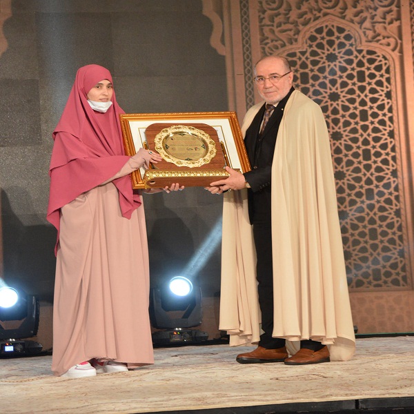 تجلیل از برگزیدگان هفدهمین دوره جایزه بین المللی قرآن الجزایر/تصاویر