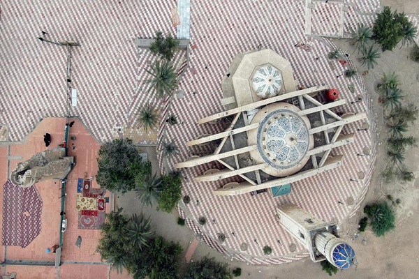 مسجد امام علی (ع) بصره و میزبانی از روزه داران + تصاویر / آماده مسجد امام علی (ع) بصره و میزبانی از روزه داران + تصاویر / آماده