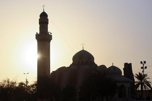 مسجد امام علی (ع) بصره و میزبانی از روزه داران + تصاویر / آماده مسجد امام علی (ع) بصره و میزبانی از روزه داران + تصاویر / آماده