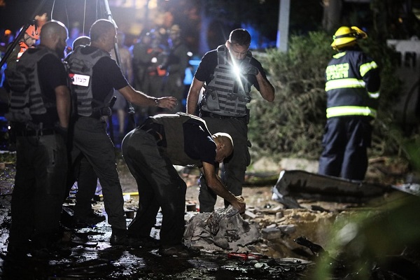 ادامه حملات اسرائیل به غزه و شلیک صدها راکت به قلب شهرکهای صهیونیستنشین ادامه حملات اسرائیل به غزه و شلیک صدها راکت به قلب شهرکهای صهیونیستنشین