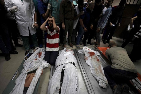 رژیم صهیونیستی نیمه شب گذشته در 100 نوبت غزه را بمباران کرد/ حماس فراتر از تلآویو را هدف گرفت رژیم صهیونیستی نیمه شب گذشته در 100 نوبت غزه را بمباران کرد/ حماس فراتر از تلآویو را هدف گرفت