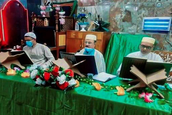 استقبال شهروندان عراقی از ختمهای رمضانیه ترتیل قرآن + عکس استقبال شهروندان عراقی از ختمهای رمضانیه ترتیل قرآن + عکس