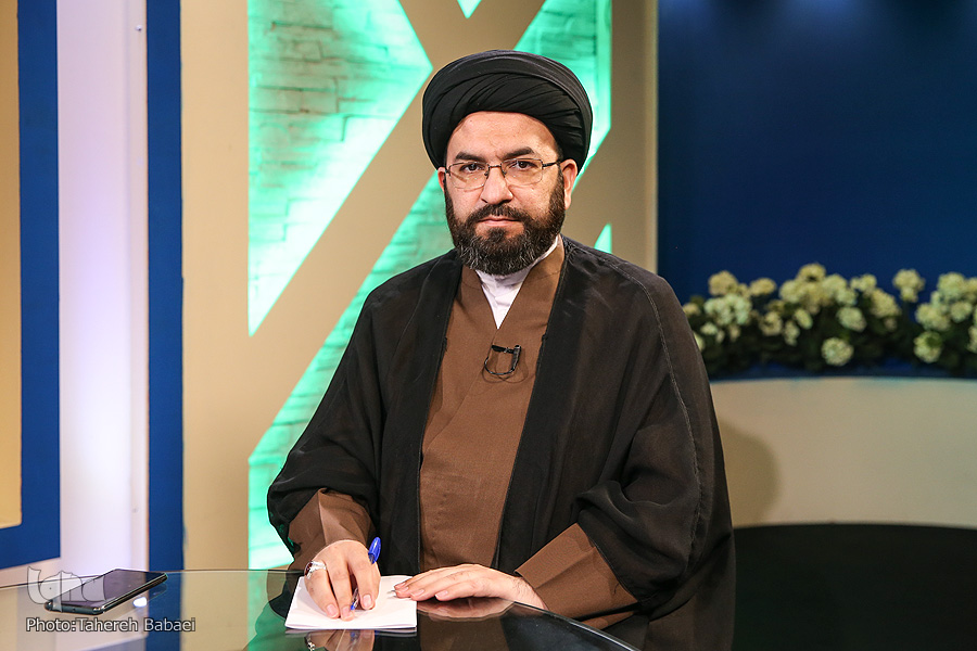 تحقق 10 میلیون حافظ در گرو شکلگیری گفتمان قرآنی است + فیلم تحقق 10 میلیون حافظ در گرو شکلگیری گفتمان قرآنی است + فیلم