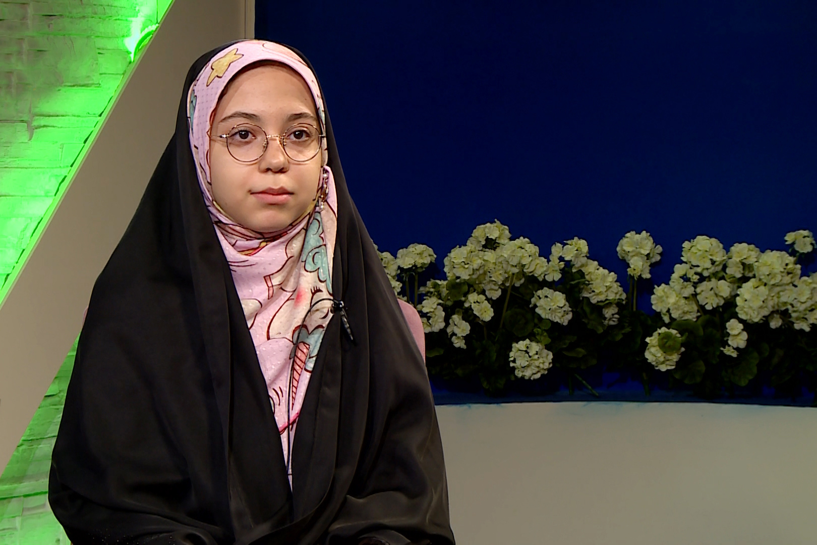 حافظ نوجوان از شیرینی مسیر سخت حفظ می&zwnj;گوید/ برنامه روزانه یک حافظ موفق