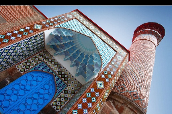 مسجد آبی، نشانه حضور مسلمانان در تنها کشور مسیحی خاورمیانه+ عکس و فیلم مسجد آبی، نشانه حضور مسلمانان در تنها کشور مسیحی خاورمیانه+ عکس و فیلم