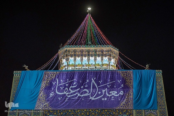 امام رضا(ع)؛ متواصع در برابر بندگان خدا و باصلابت در مقابل مستکبران