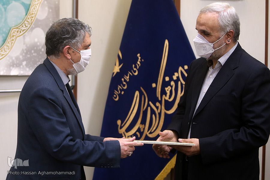 ارسالی ///// تصویب سند مسابقات قرآن با وجود ایرادات متعدد در ادبیات سند / تأکید وزیر ارشاد بر مستند شدن اقدامات چهارساله کمیسیون ارسالی ///// تصویب سند مسابقات قرآن با وجود ایرادات متعدد در ادبیات سند / تأکید وزیر ارشاد بر مستند شدن اقدامات چهارساله کمیسیون