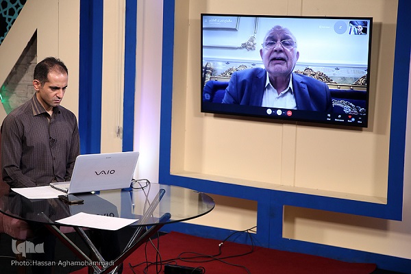 بررسی ویژگی&zwnj;های کتاب قرآنی &laquo;الدرر فی القراءات العشر&raquo;