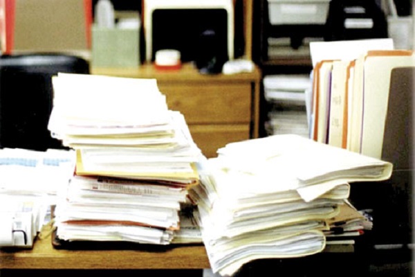 سه&zwnj;شنبه، منتظر عکس هستم/حل و فصل مشکلات اداری مؤسسات از سوی دولت، مهم&zwnj;تر از مساعدت مالی است