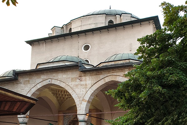 مسجد قاضی خسروبیگ؛ یادگار هنر معمار تبریزی در قلب سارایوو + عکس