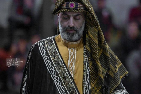 در حال ادیت در حال ادیت