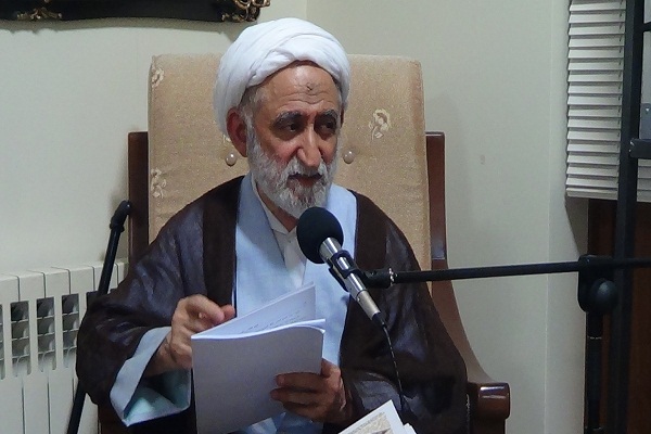 ترجیح دین بر خویشتن بزرگترین پیام عاشوراست / خوانده شد ترجیح دین بر خویشتن بزرگترین پیام عاشوراست / خوانده شد