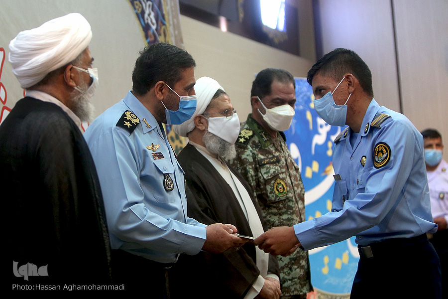 ارسالی/ «قرآن» سند هدایتگری راهبردی اسلام و «روایات» اسناد هدایتگرانه کاربردی هستند/ رتبه برتر نهاجا در نتایج تیمی جشنواره ارسالی/ «قرآن» سند هدایتگری راهبردی اسلام و «روایات» اسناد هدایتگرانه کاربردی هستند/ رتبه برتر نهاجا در نتایج تیمی جشنواره