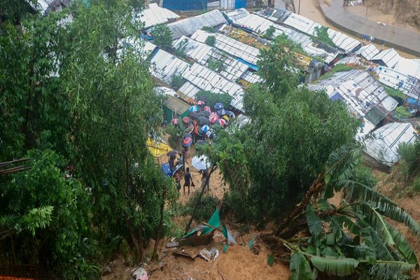 مصیبت سیل برای پناهندگان روهینگیا+ فیلم و عکس مصیبت سیل برای پناهندگان روهینگیا+ فیلم و عکس