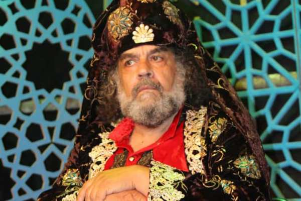 در حال ادیت در حال ادیت