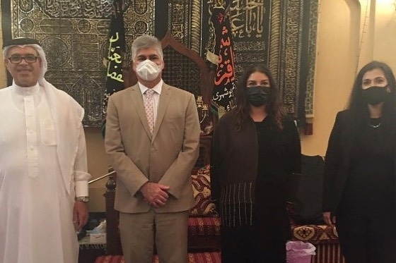 خشم بحرینی&zwnj;ها از حضور هیئت آمریکایی در حسینیه شیعیان