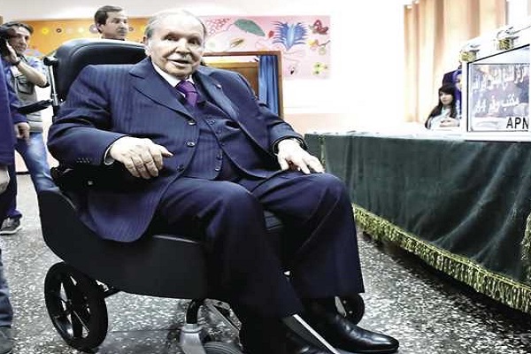 توصیف روزنامه الجزایری از انس بوتفلیقه به قرآن برای خدمت به ملت توصیف روزنامه الجزایری از انس بوتفلیقه به قرآن برای خدمت به ملت