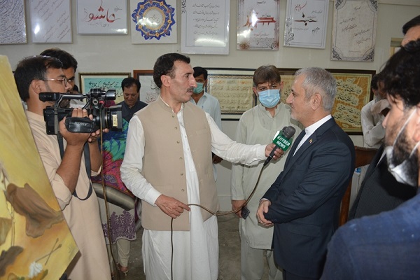 برگزاری نمایشگاه «عرشیان در سرزمین کربلا» در پیشاور برگزاری نمایشگاه «عرشیان در سرزمین کربلا» در پیشاور