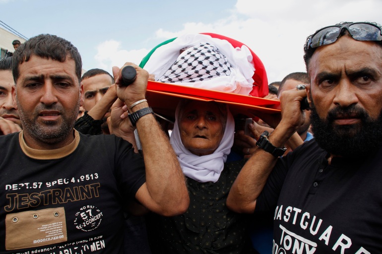 ام زهران مادر صبور دو شهید فلسطینی که با آیات قرآن پاسخ نظامیان صهیونیست را داد/آماده ام زهران مادر صبور دو شهید فلسطینی که با آیات قرآن پاسخ نظامیان صهیونیست را داد/آماده