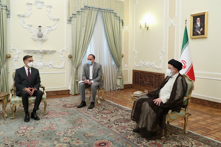 حجت&zwnj;الاسلام و المسلمین رئیسی